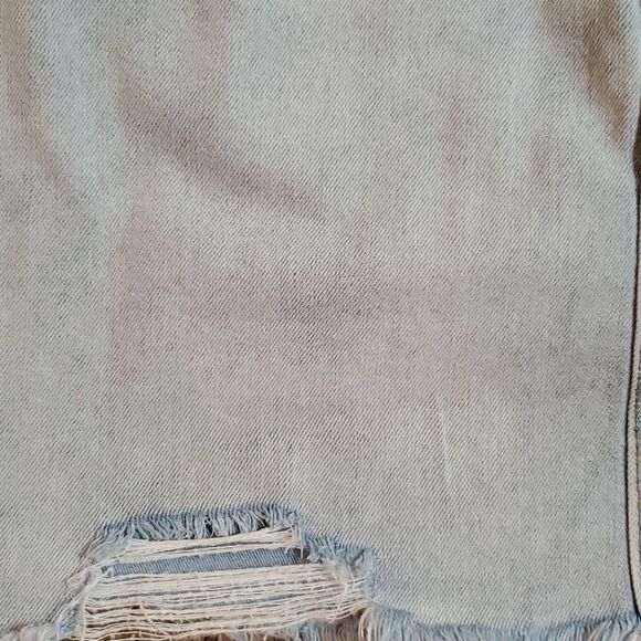 Mudd Flex Stretch Distressed Denim Skirt Women's Size 9 - Picture 2 of 7